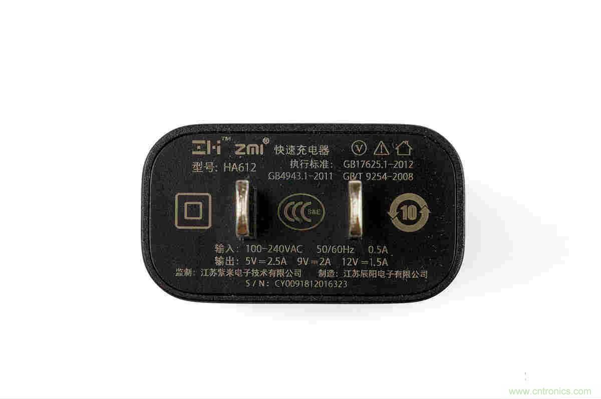 拆解對比：系出同門，小米、紫米無線充電器的差別有多大？