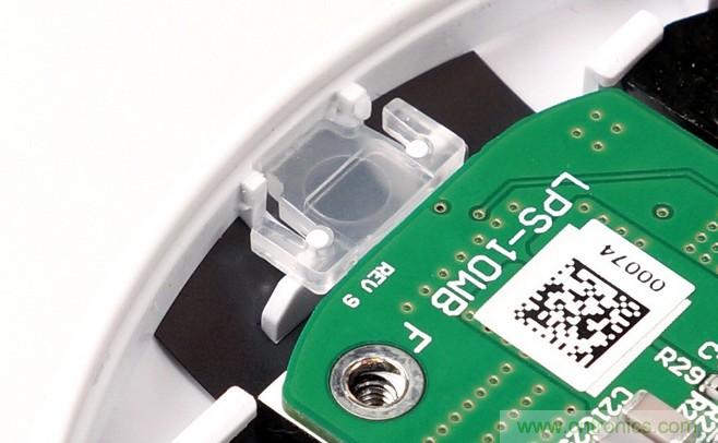 拆解對比：系出同門，小米、紫米無線充電器的差別有多大？