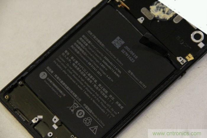 堅(jiān)果R1拆解：內(nèi)部設(shè)計(jì)究竟如何？