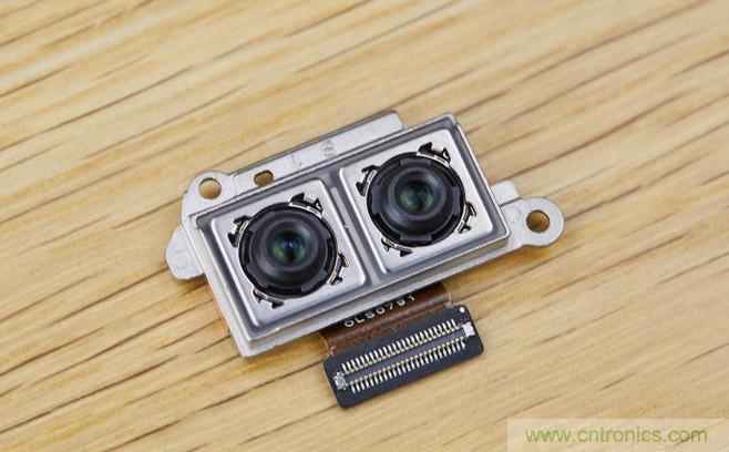 拆解黑鯊手機：多級直觸一體式液冷系統(tǒng)有什么門道？