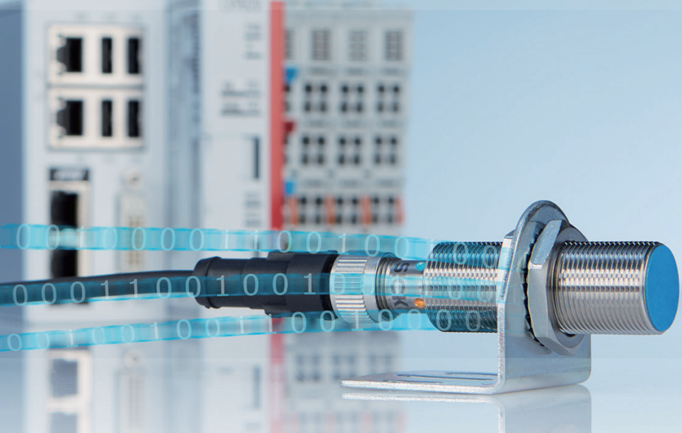 無需更換/拆除設備，這個直接將智能帶入邊緣的技術是？