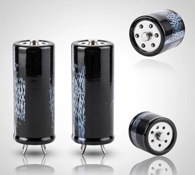 電解電容技術(shù)全景解析：從核心原理到國產(chǎn)替代戰(zhàn)略